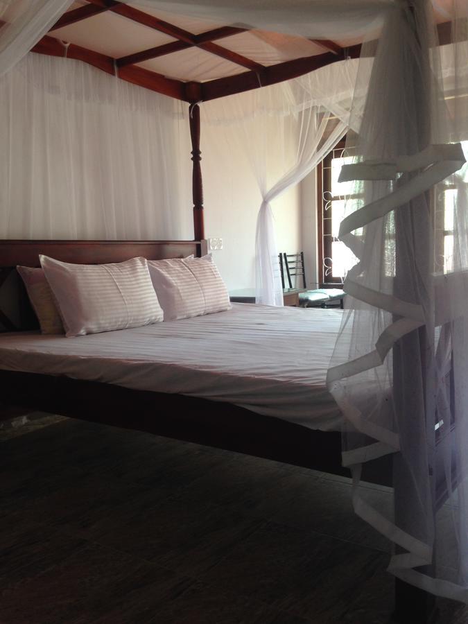 Jayanika Home Stay Tangalle Exterior photo