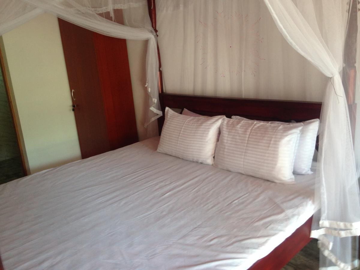 Jayanika Home Stay Tangalle Exterior photo