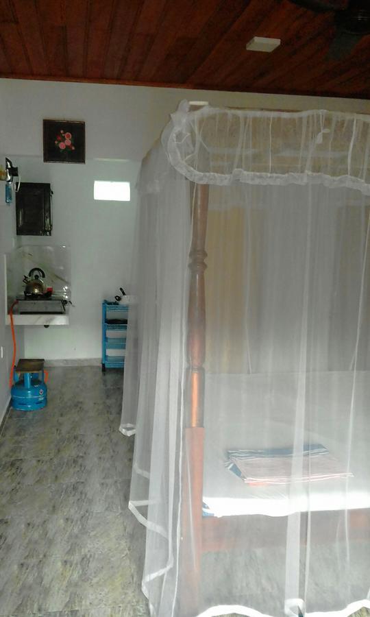 Jayanika Home Stay Tangalle Exterior photo